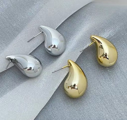 Glossy Teardrop Chunky Stud Earrings
