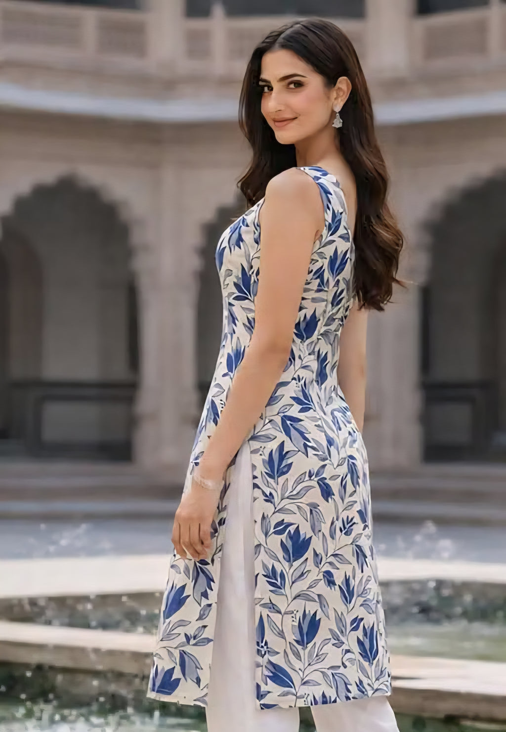 Stylish Floral Printed Sleeveless Kurti